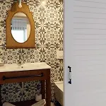 Hora Konukevi Πανσιόν